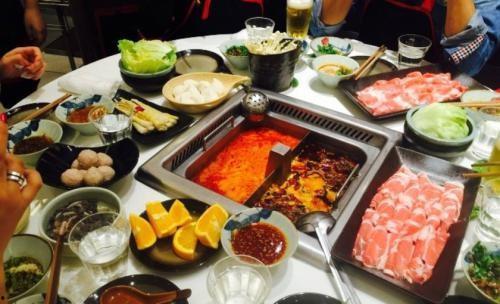 海底捞拍照吃瓜,网红打卡新潮流