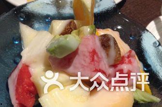 中山西区吃瓜,瓜果飘香，品味夏日悠闲时光